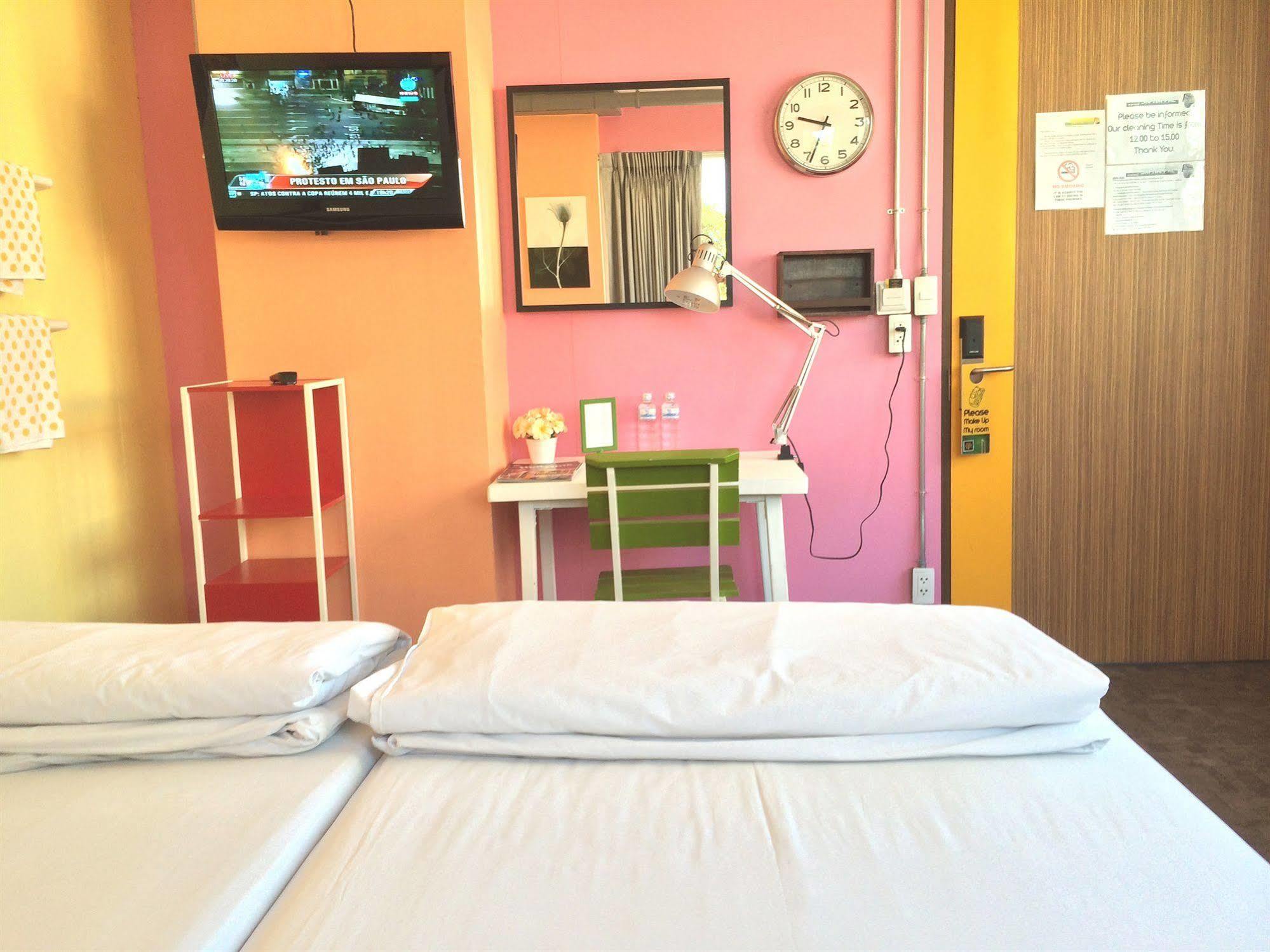 Saphaipae Hostel Bangkok Kültér fotó