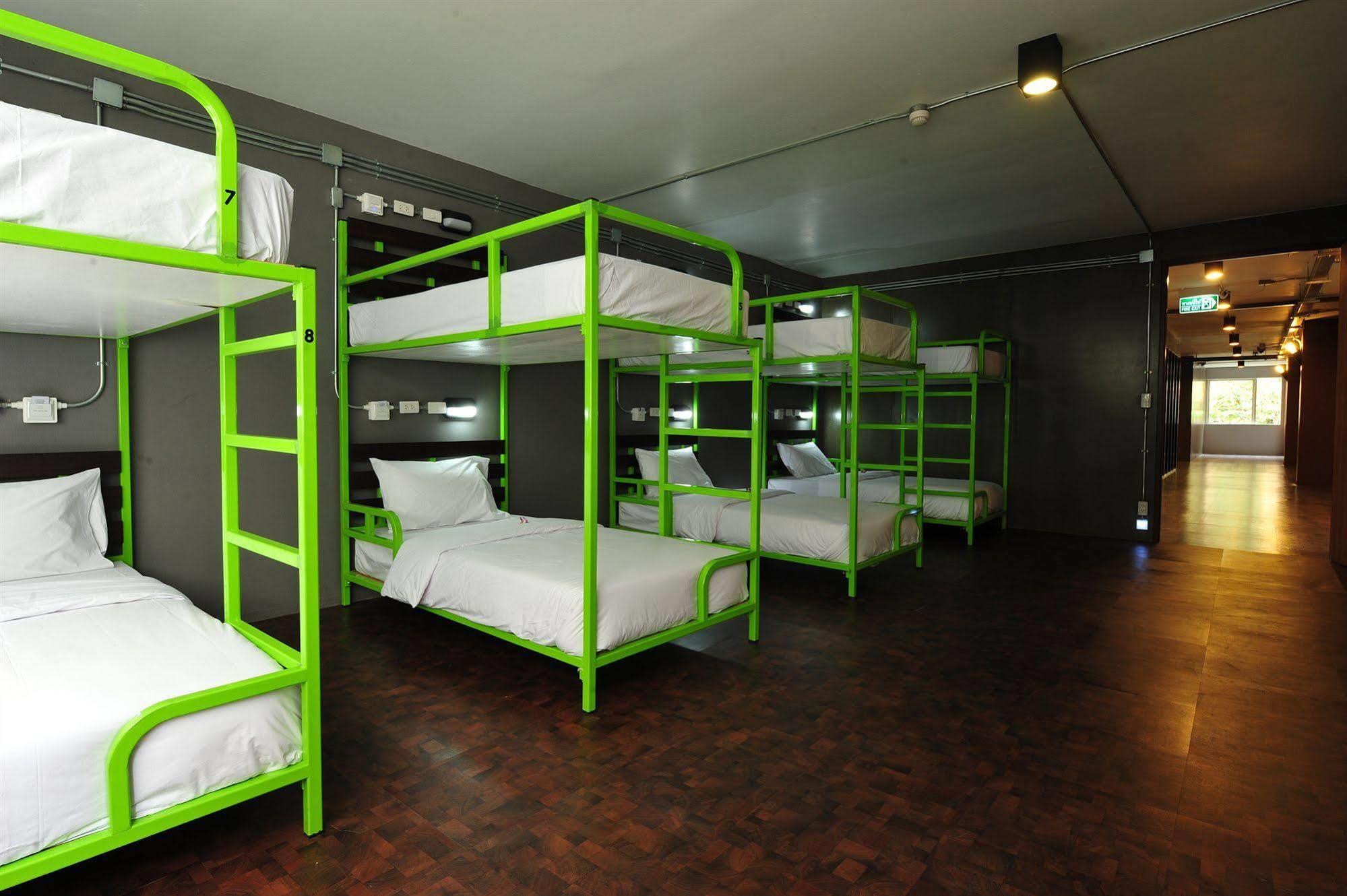 Saphaipae Hostel Bangkok Kültér fotó